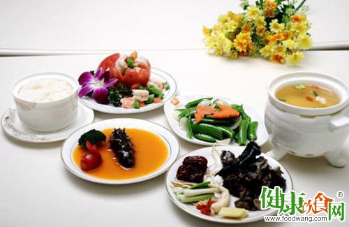 “月子”饮食分四期 膳食要点各不同